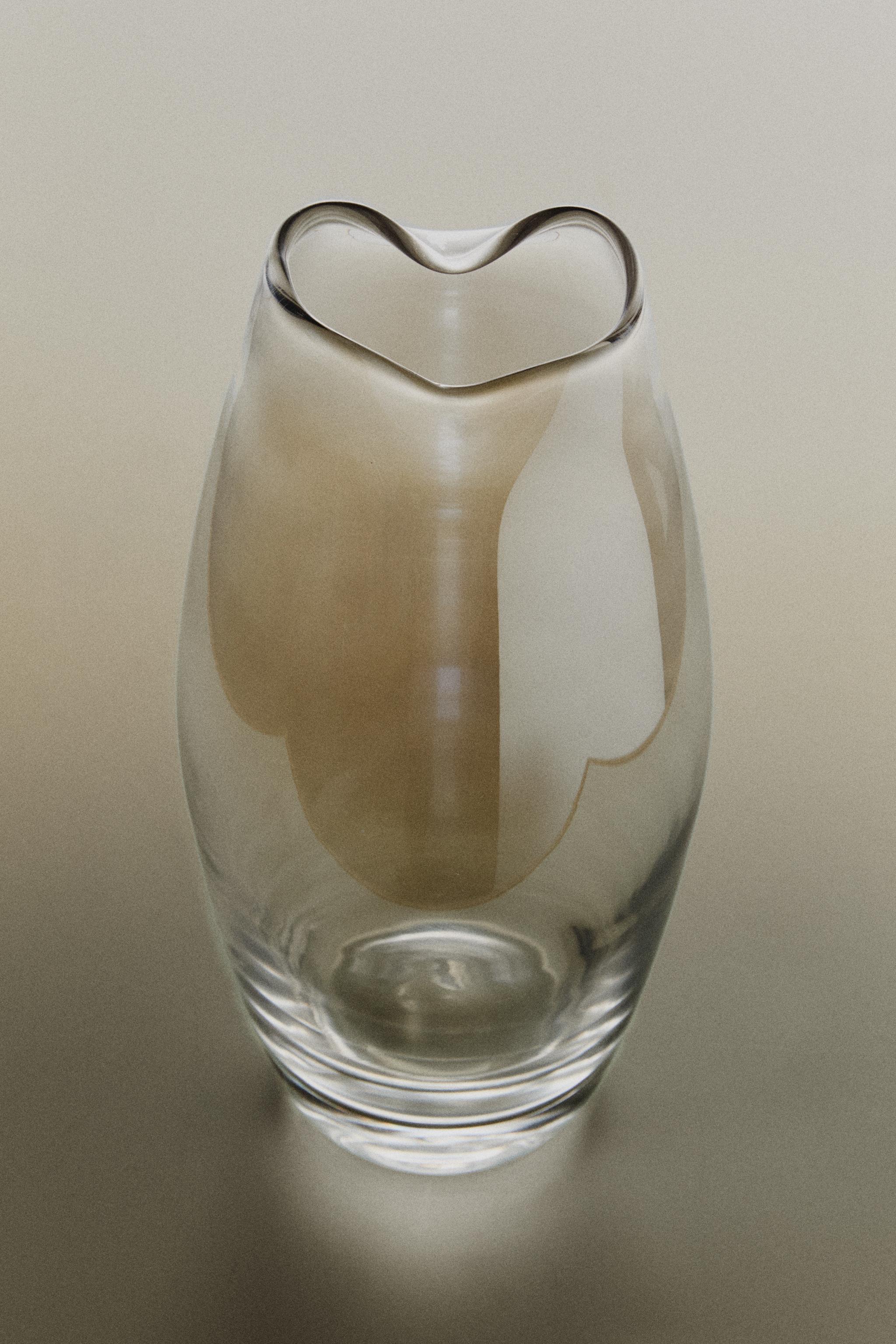 TALL VASE WITH IRREGULAR NECK